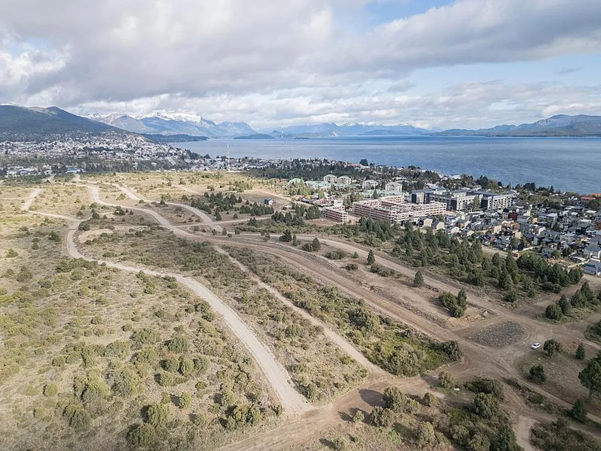 Bariloche del Este . - Lote: 9 - Manzana: 178 foto 4