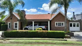 VENTA-COUNTRY GOLF CHASCOMÚS-CASA C/ LOTE 850 M2 foto 1
