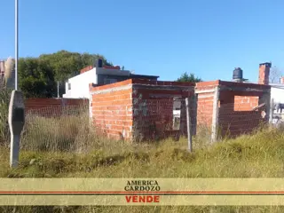 CASA A TERMINAR LOTE 194 M2 SAN BERNARDO DEL TUYU foto 3
