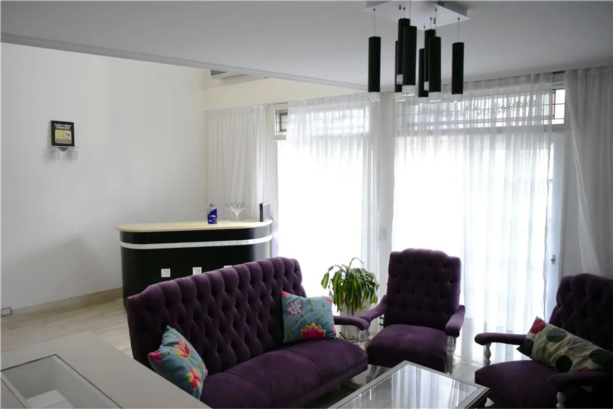 VENTA DUPLEX 3 DORMITORIOS - COCHERA