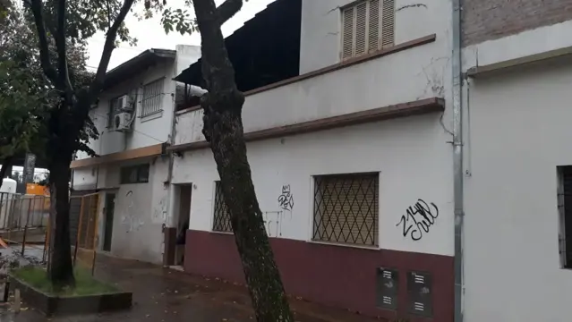 CASA A REFACCIONAR 4 AMB