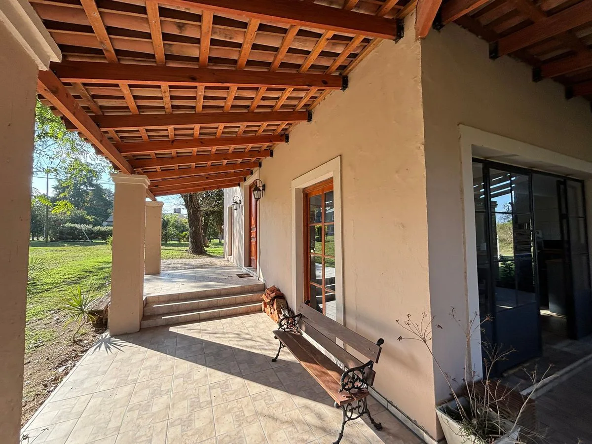 HERMOSA CASA MODERNA EN COUNTRY UBAJAY foto 4