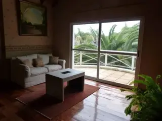 VENTA - IMPRESIONANTE CASA 6 AMBIENTES EN COUNTRY CLUB BOCA RATÓN foto 2