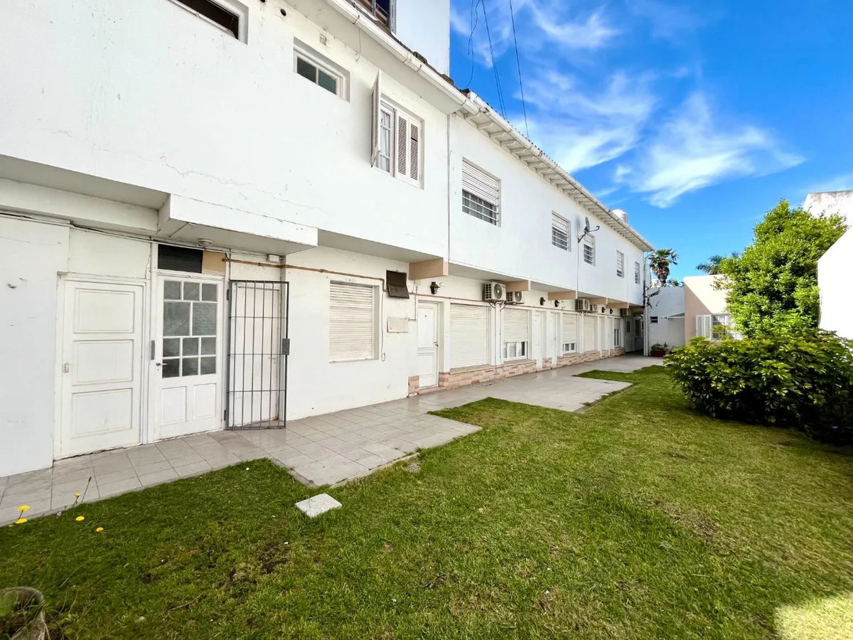 HOTEL EN MIRAMAR CON POTENCIAL COMERCIAL foto 3