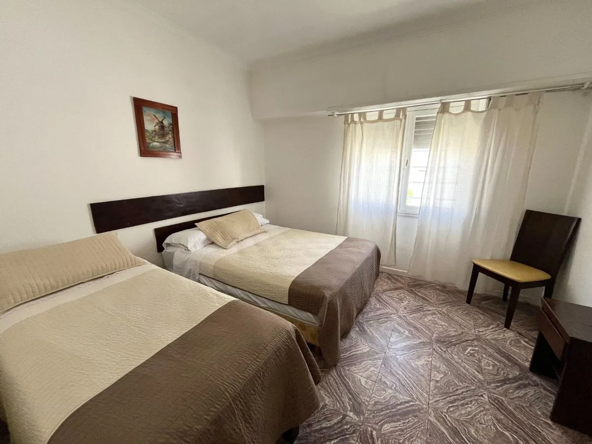 HOTEL EN MIRAMAR CON POTENCIAL COMERCIAL foto 4