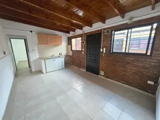 ALQUILER DE DEPARTAMENTO 3 AMBIENTES EN MONTE GRANDE foto 2