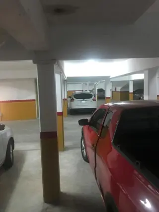 Cochera a estrenar en edificio Laguzzi foto 3