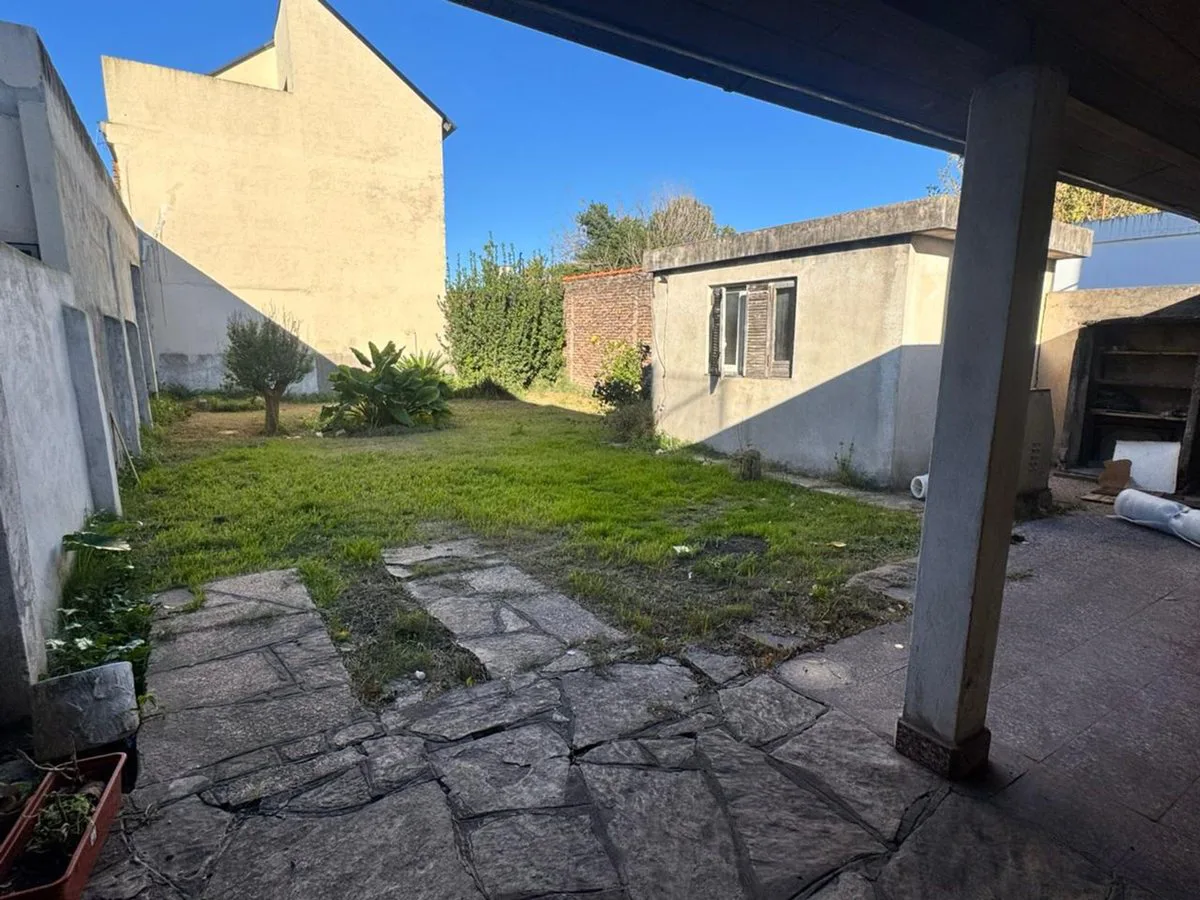 VENTA CASA 3 AMBIENTES ITUZAINGO - CON PARQUE foto 5