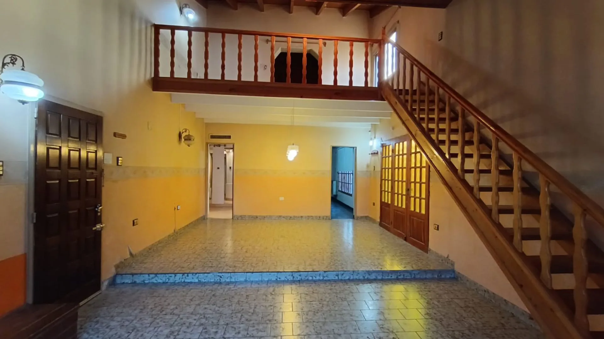 Casa 3 dorm en VENTA - APTO CRÉDITO - PLOTTIER foto 2