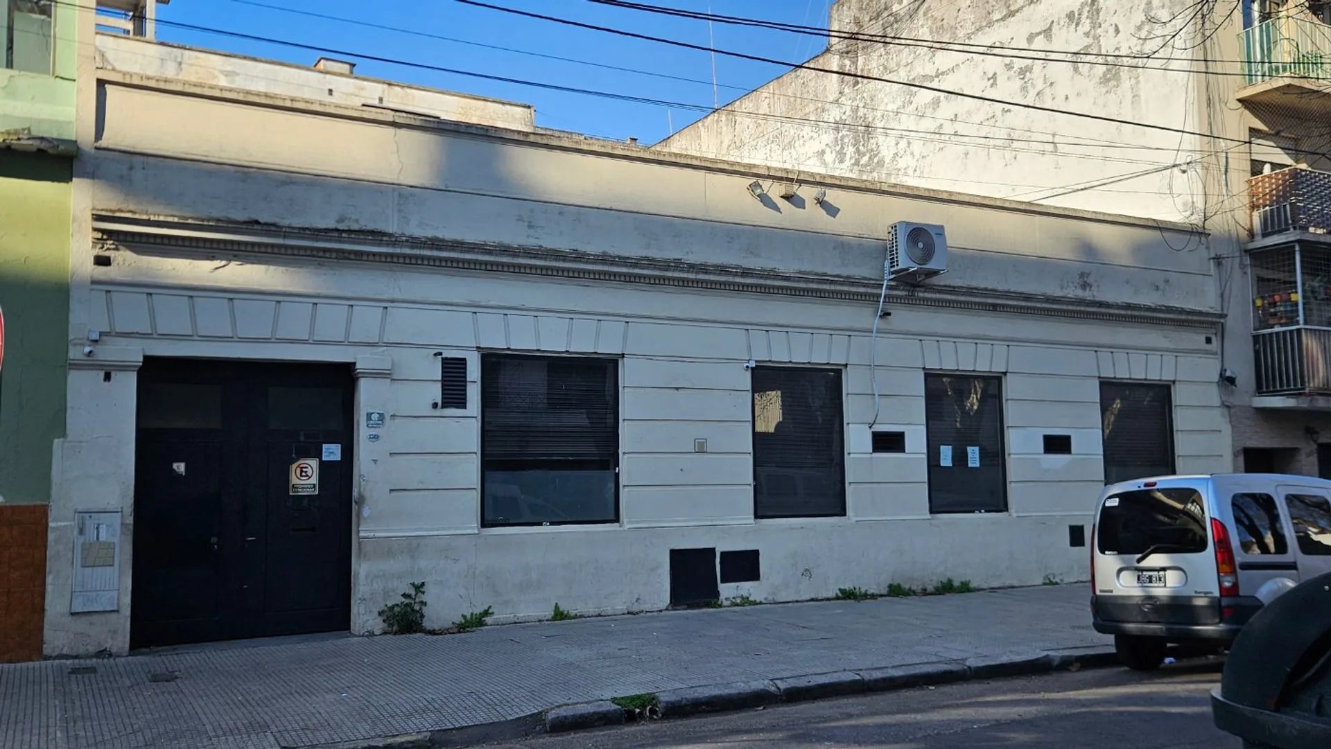 VENTA LOTE DOBLE FRENTE - VILLA DEL PARQUE foto 2