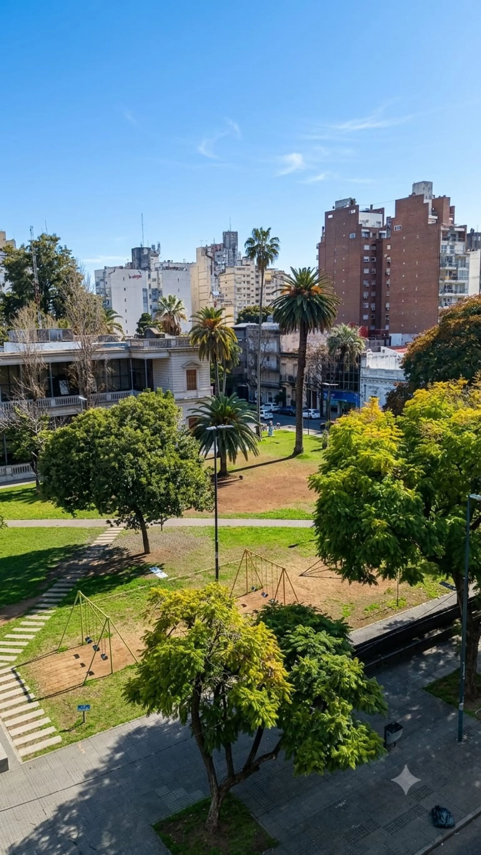 VENTA SEMIPISO CENTRO 4 DORMIS + BALCON foto 2