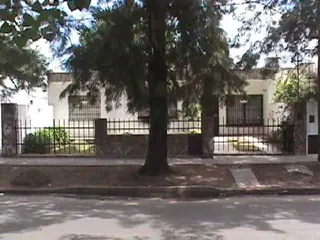 Casa en Venta en El Palomar, Morón, Buenos Aires foto 1
