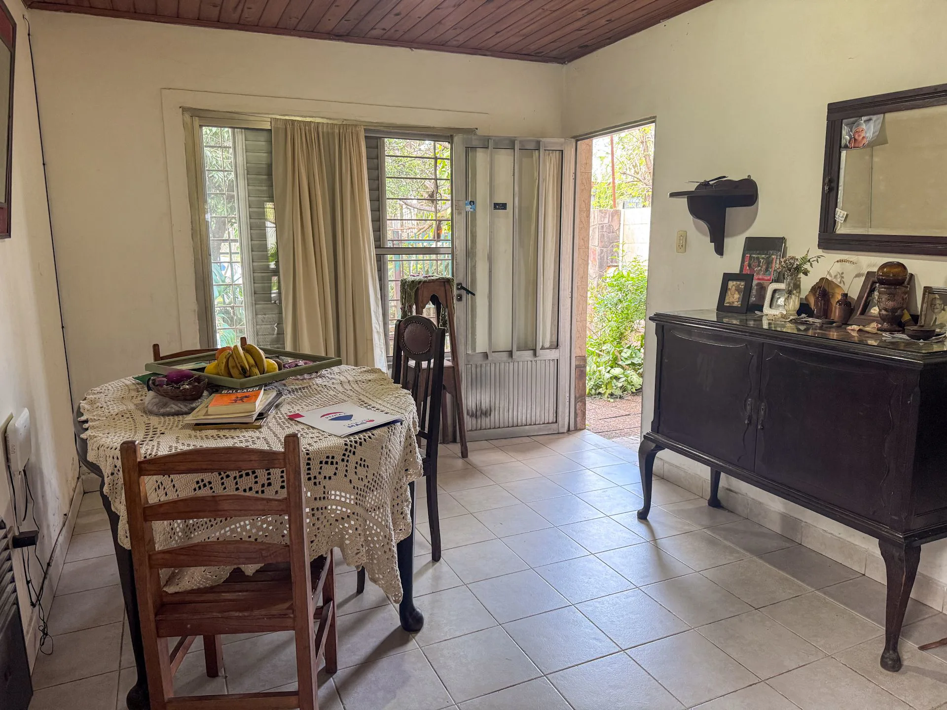 Casa 2 dormitorios y gran jardín, Paraná foto 4