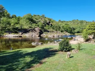 BELLA CASA CON FONDO AL RÍO BALNEARIO EN TALAHUASI, EXCLUSIVO Y CON MUCHO POTENCIAL, Fabulosa foto 5