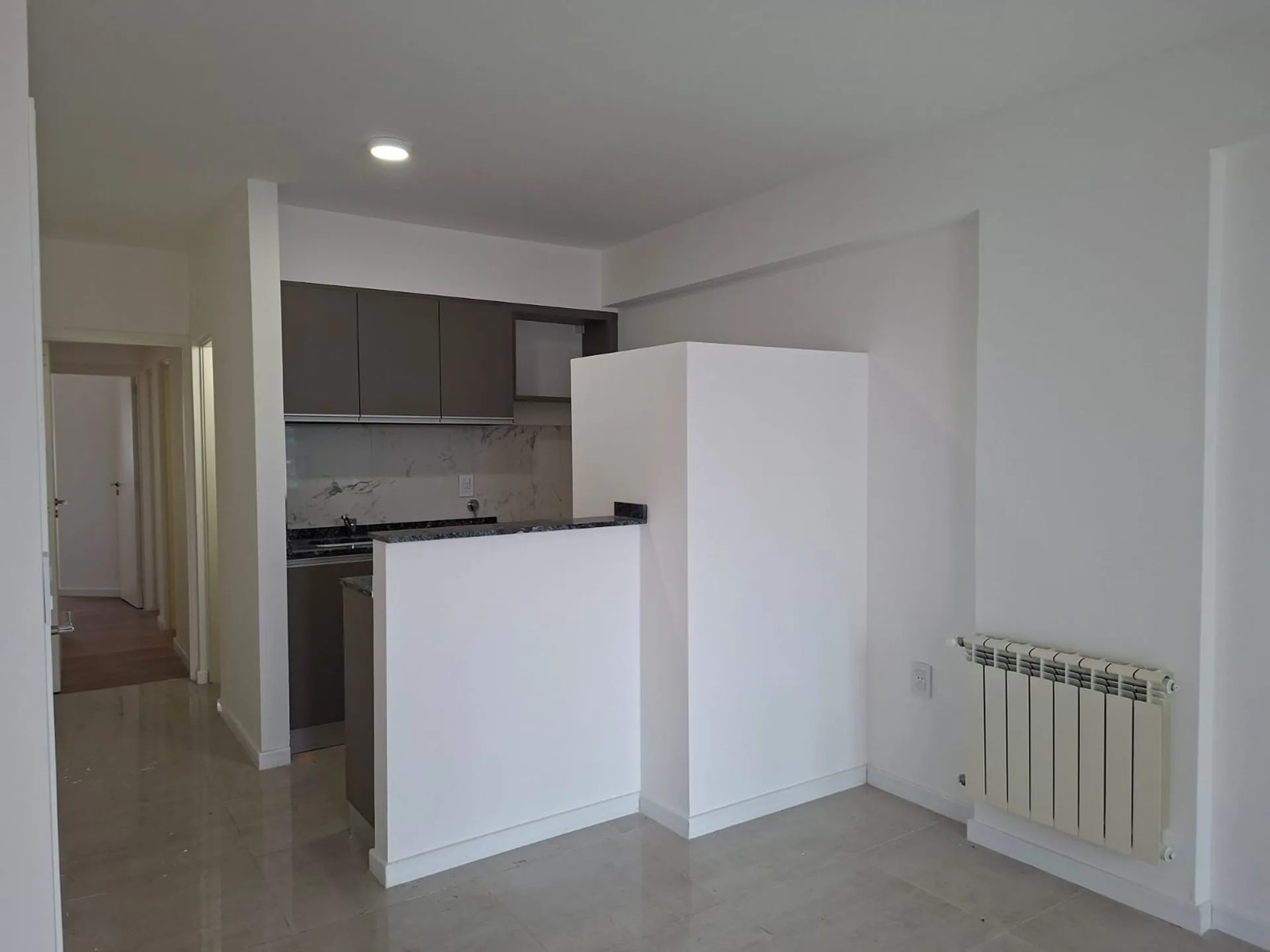 DPTO. EN ALQUILER - BARRIO CANDIOTI SUR foto 2