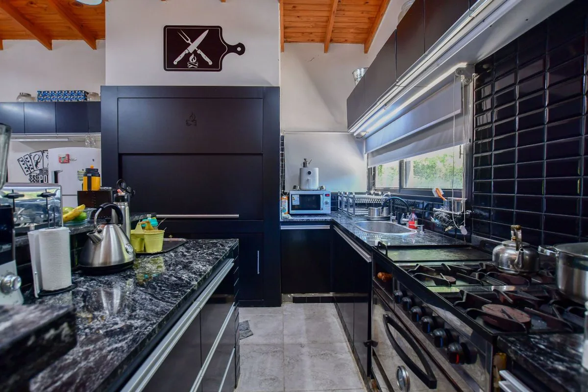 Casa de categoría en venta, La Plata, Los Naranjos foto 5