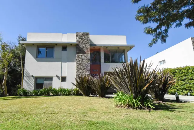 Casa 5 Amb c/ Muebles de Autor - La Martona