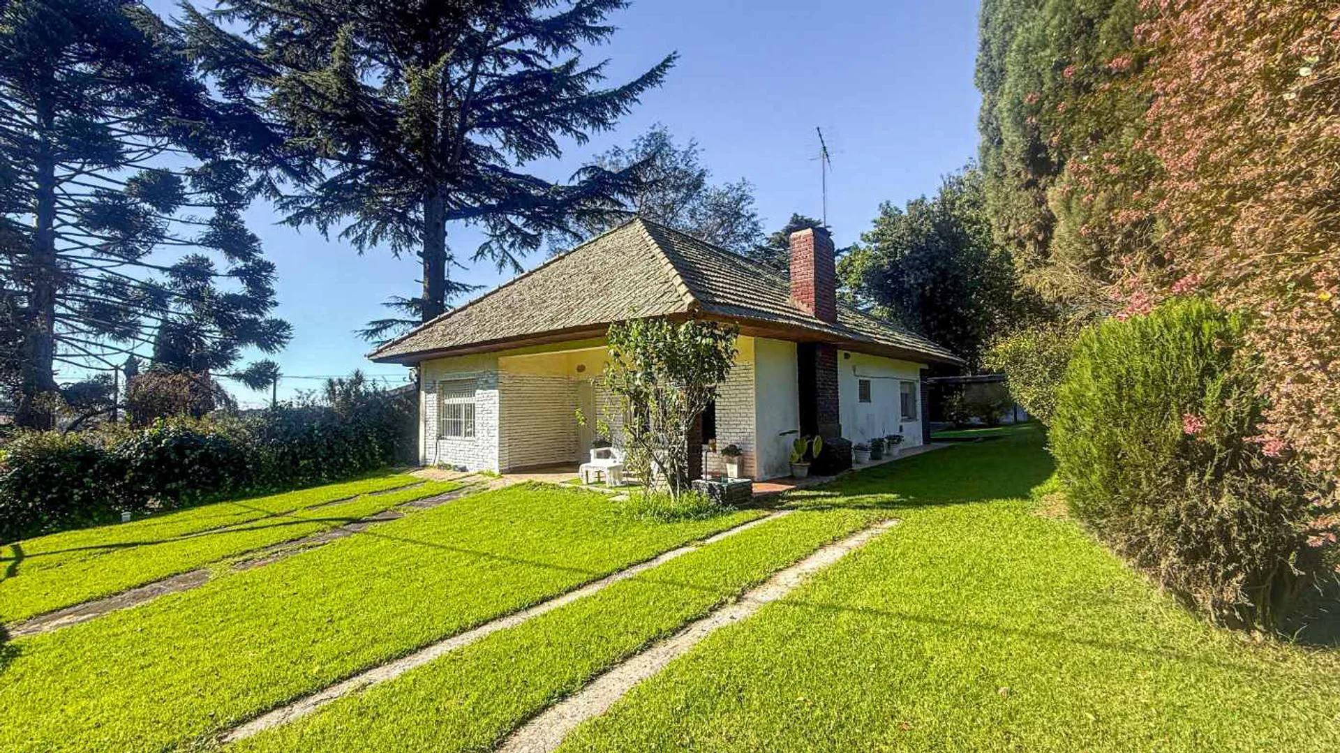 Venta Casa 3 Amb c/ Piscina Parque S de Los Padres foto 2