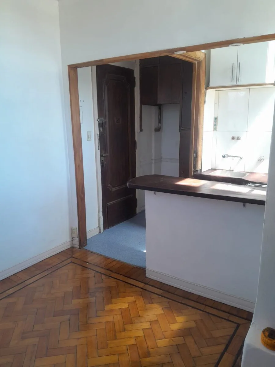 Vende un agradable departamento de 2 ambientes luminoso - Monserrat foto 3