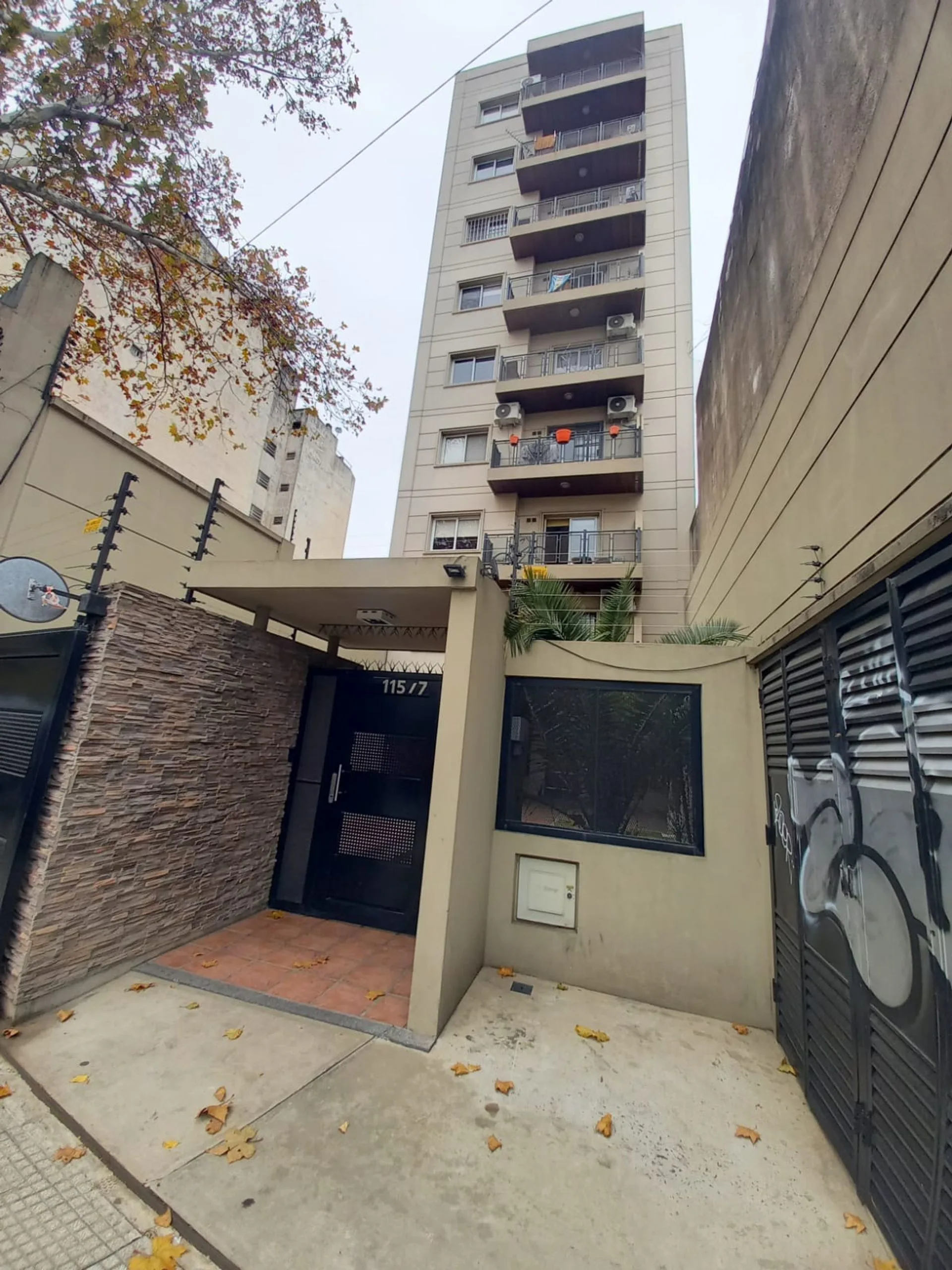 VENTA DEPARTAMENTO 2 AMBIENTES CENTRO DE HAEDO foto 3