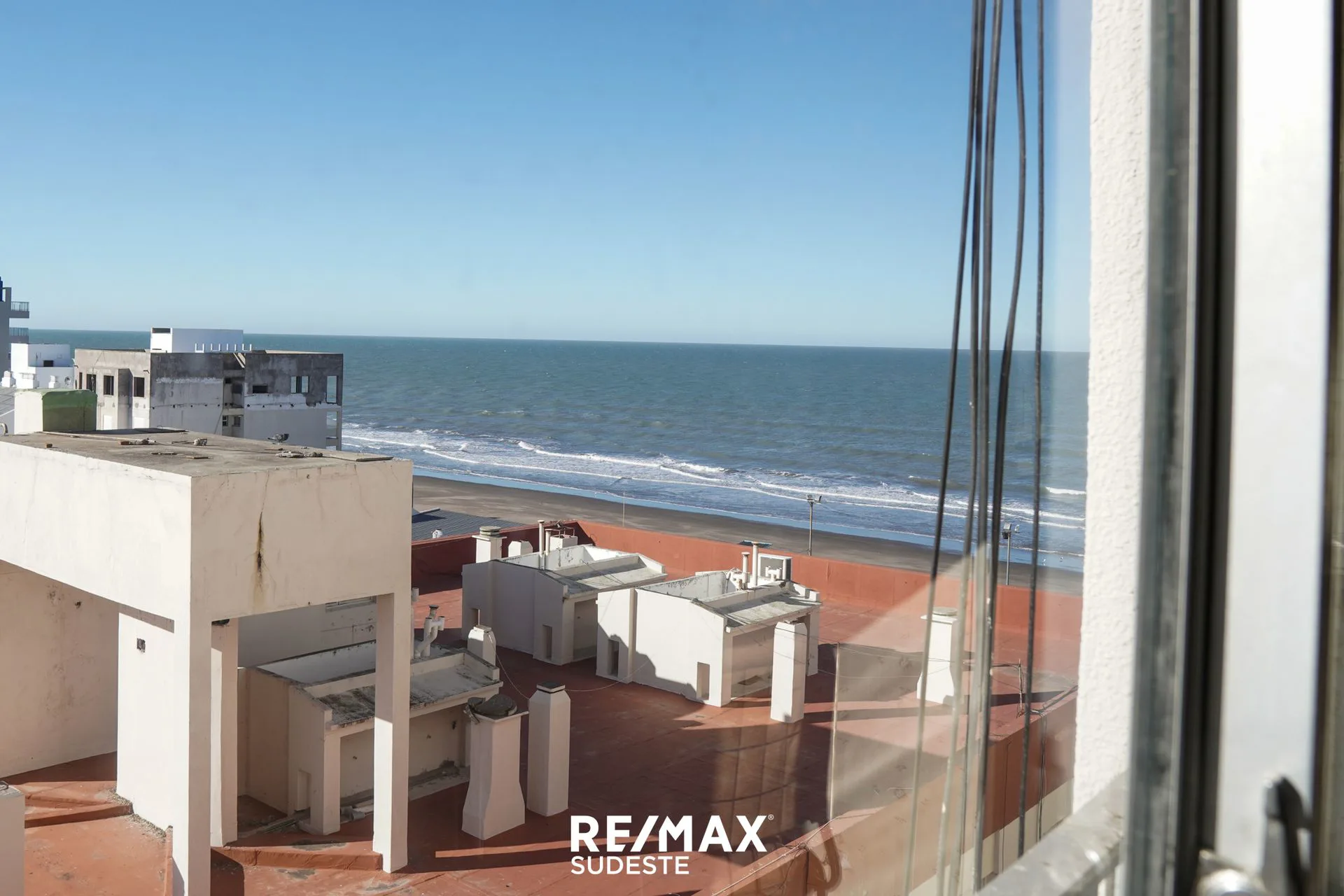 Venta monoambiente a metros del mar Monte Hermoso foto 5