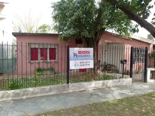 Venta de casa en Llavallol foto 2