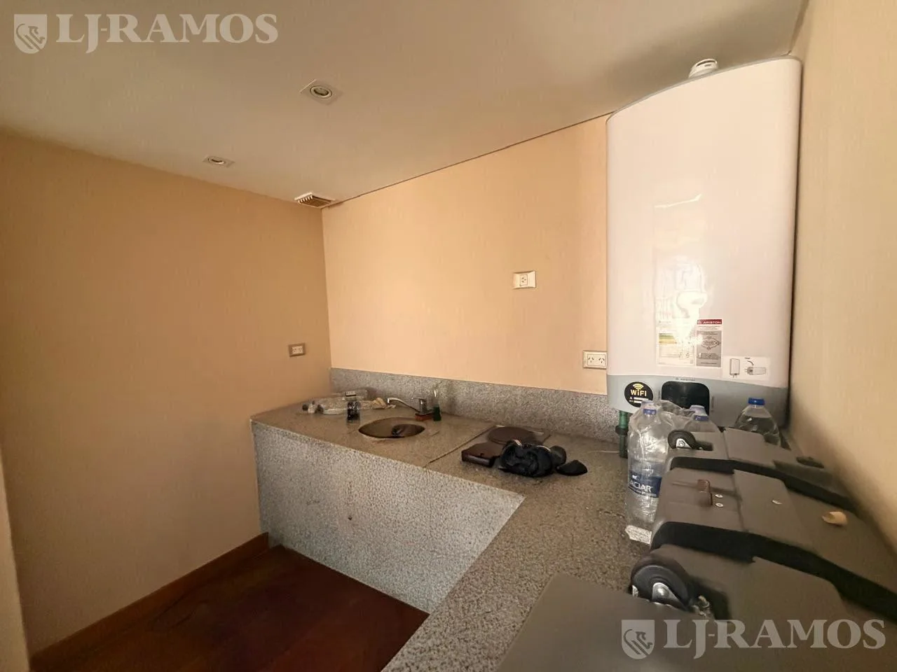 Oficina de 82 m2 en venta en PUERTA NORTE 2 foto 5