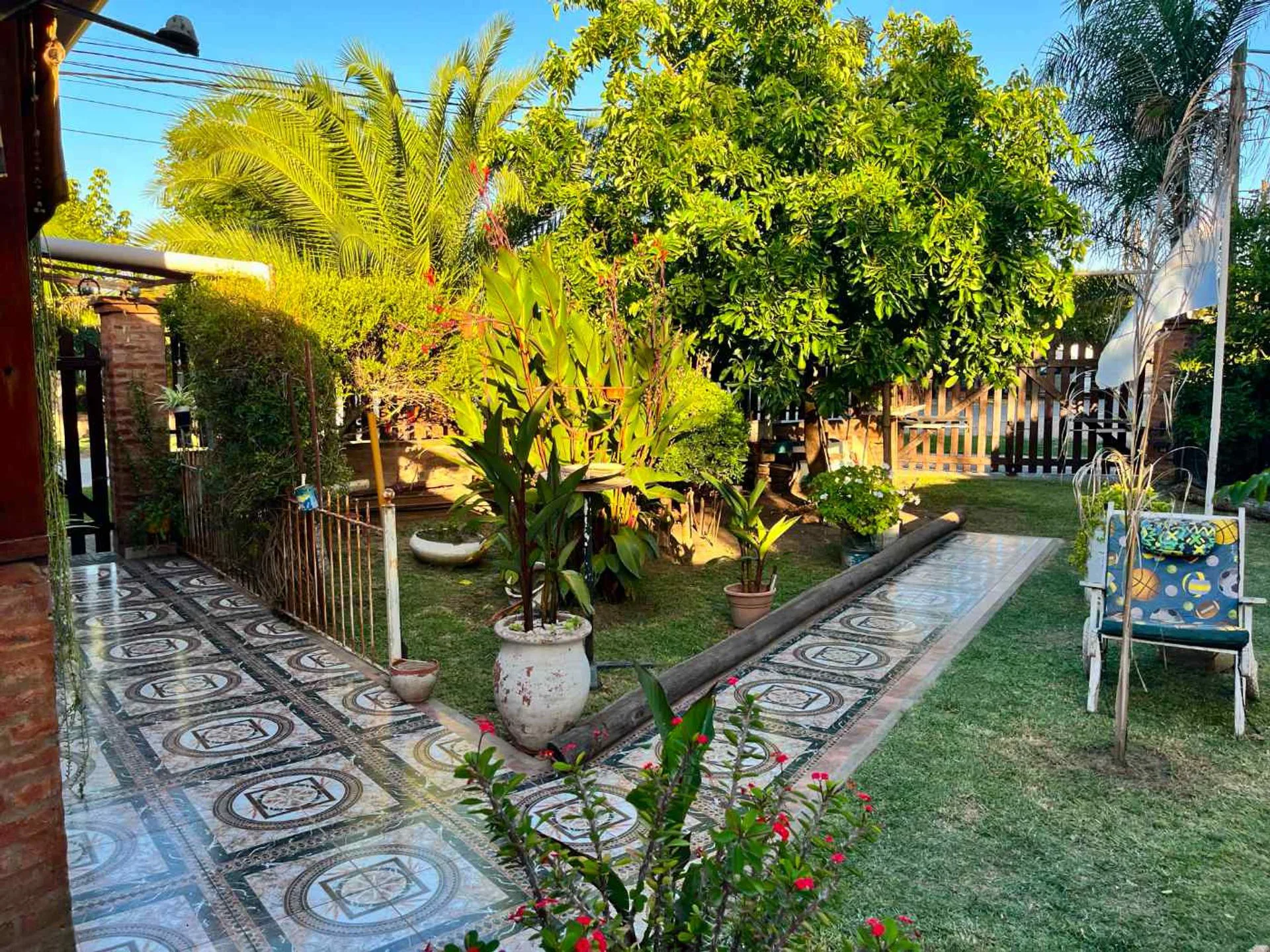 Casa, depto indep y local comercial en venta|Garin foto 2