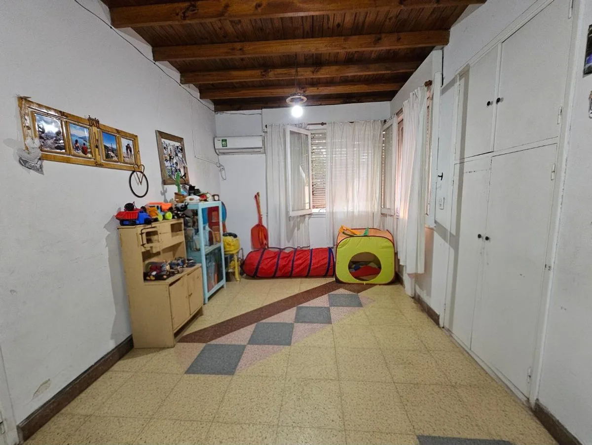 VENTA CASA 3 AMBIENTES COCHERA ITUZAINGO ESTACIÓN foto 4
