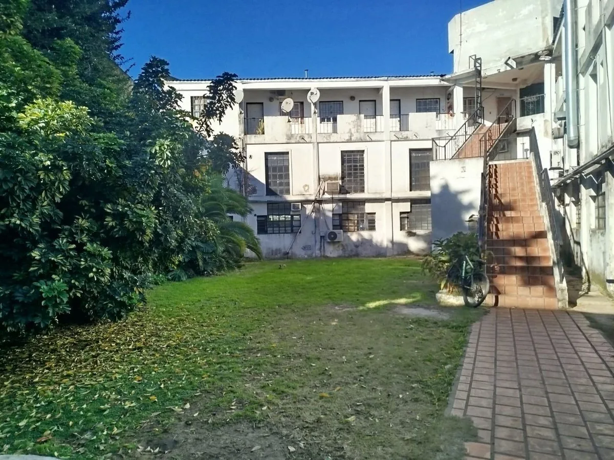 MONOAMBIENTE EN VENTA MEJOR ZONA DE ITUZAINGÓ foto 2