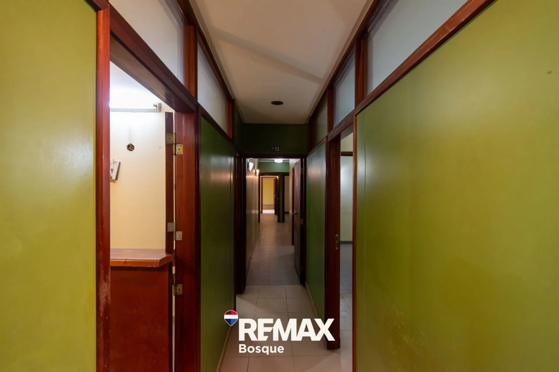 VENTA LOCAL COMERCIAL EN PINAMAR foto 4