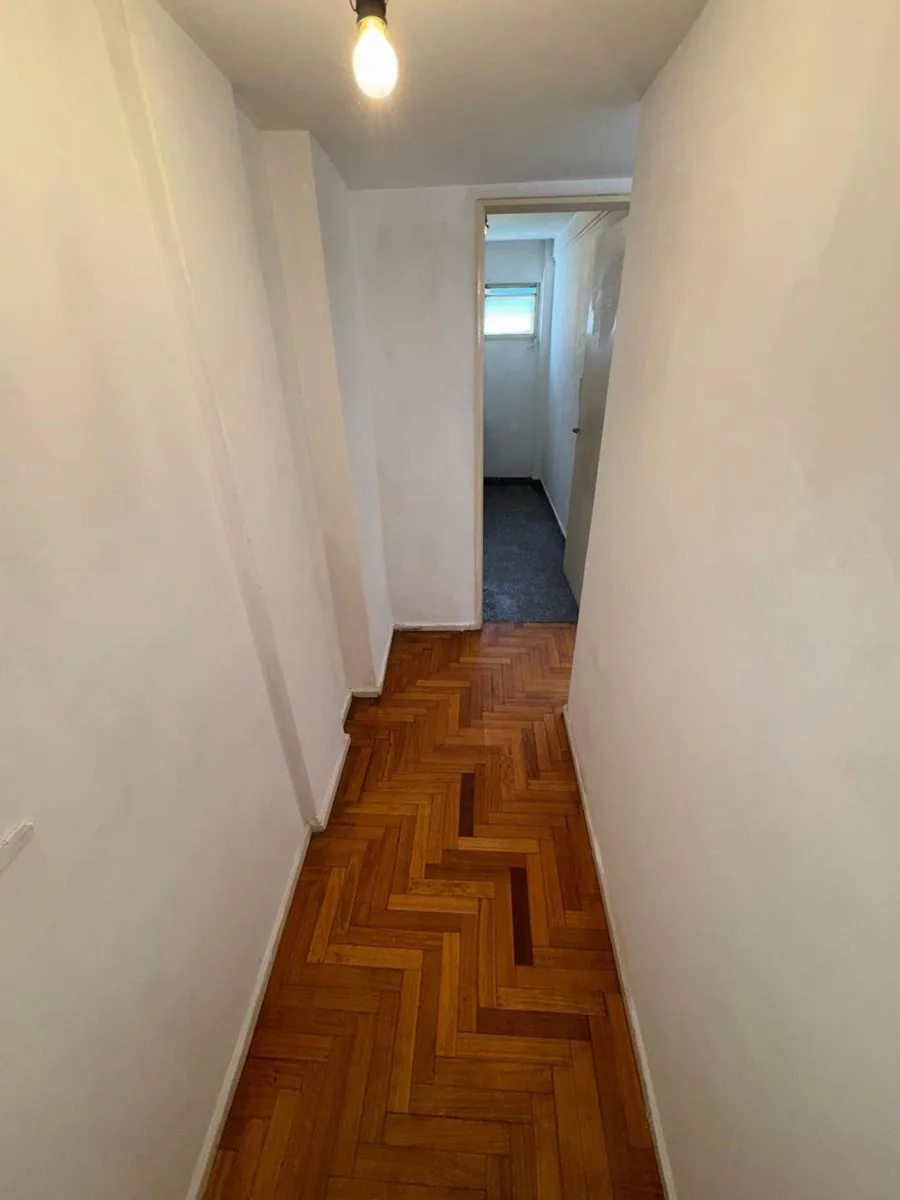 VENTA DOS AMBIENTES CON BALCON EN ALMAGRO LUMINOSO foto 2