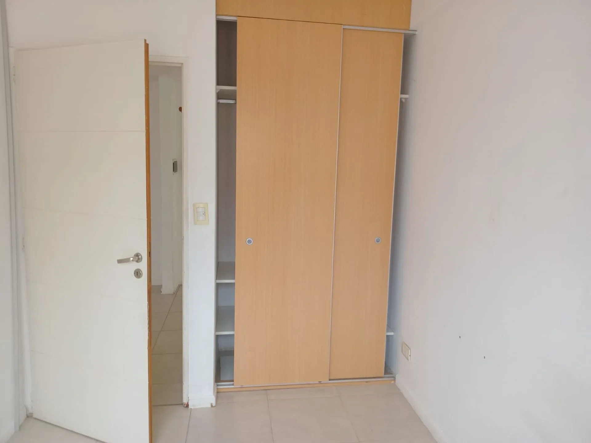 VENTA DEPARTAMENTO 3 AMBIENTES LINIERS C/BALCÓN foto 4