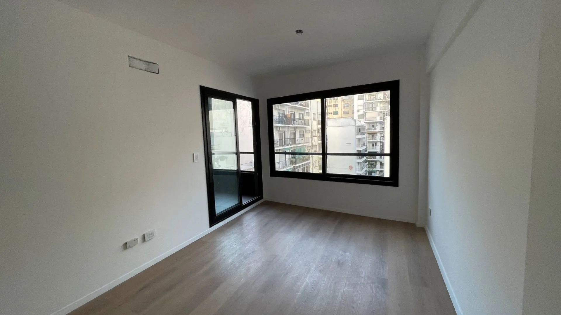 Venta departamento tres ambientes caballito foto 5