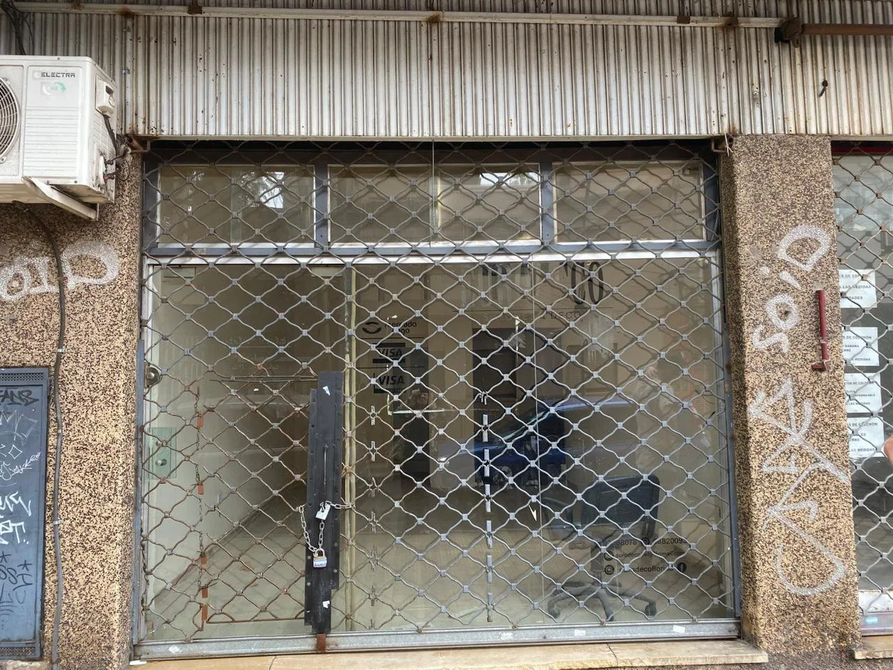 CON RENTA Excelente Local en a metros Estación Aristóbulo del valle foto 3