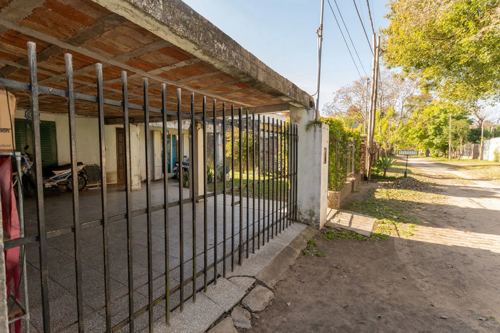 VENTA CASA/QUINTA 2 DORMITORIOS EN COLASTINÉ foto 4
