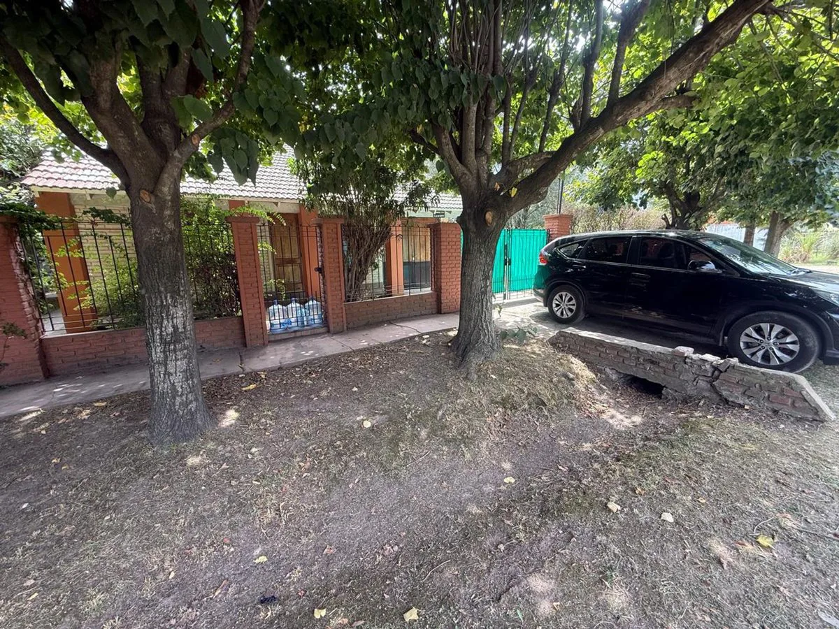 VENTA CASA QUINTA 6 AMBIENTES EN GRAL RODRIGUEZ foto 3