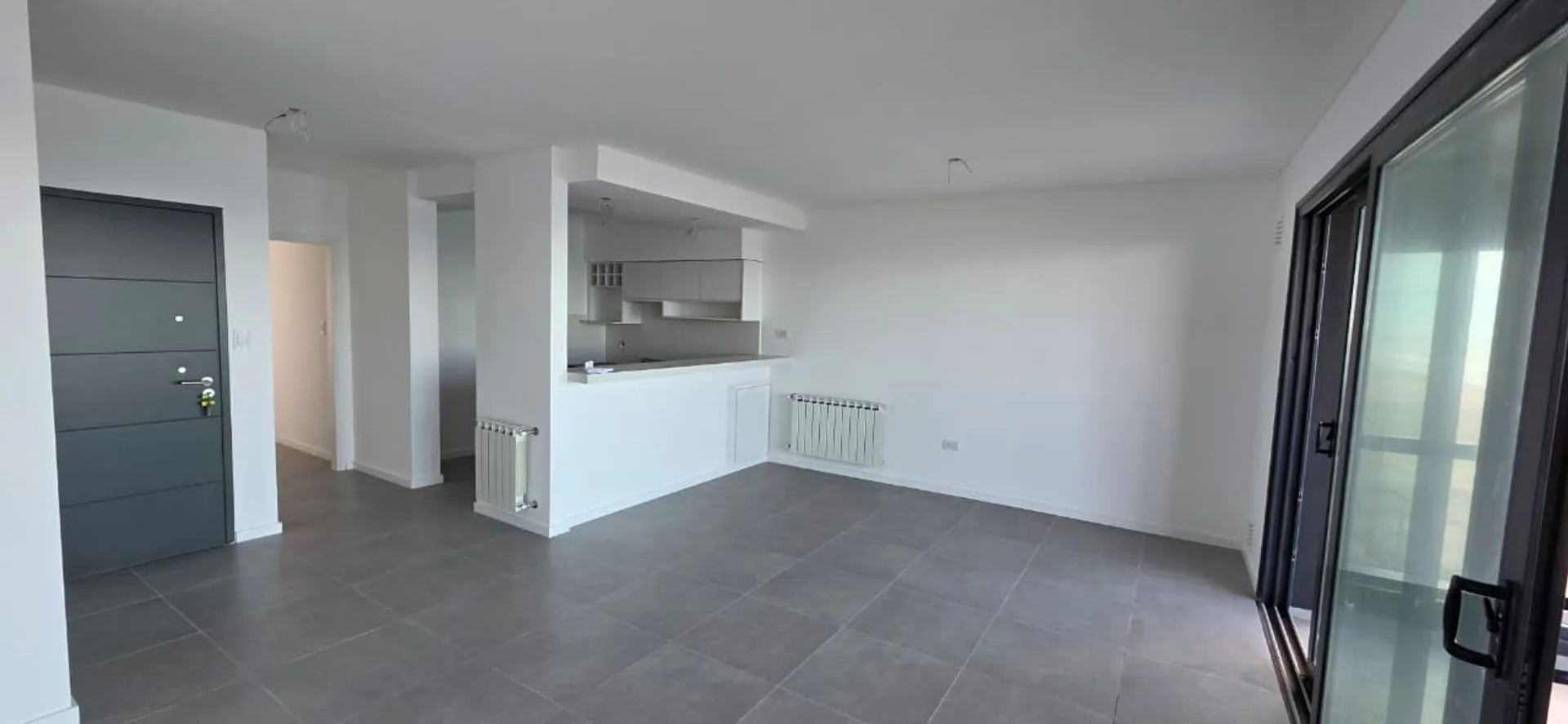 VENTA SEMIPISO A ESTRENAR FRENTE AL MAR. PISO 7 foto 3