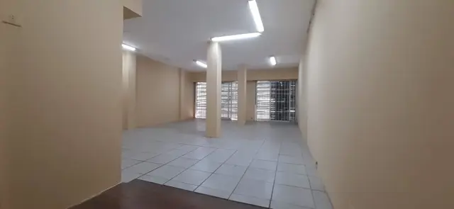 HERMOSA OFICINA CENTRICA EN VENTA