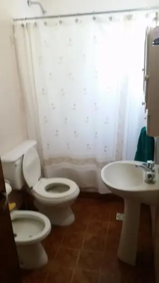 HERMOSA CASA EN VENTA DE 3 DORMITORIOS foto 2