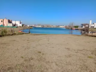 OPORTUNIDAD LOTE AL LAGO . 820 MTS. BARRIO SANTA ISABEL ETAPA 2 ESCOBARING. MASCHWITZ foto 3