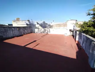 Venta - PH Tres Ambientes con Patio y Terraza foto 3