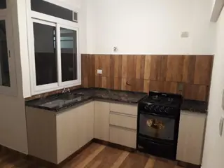 Alquiler Departamento 3 dormitorios z/Peatonal en Centro $35.850 finales. foto 4