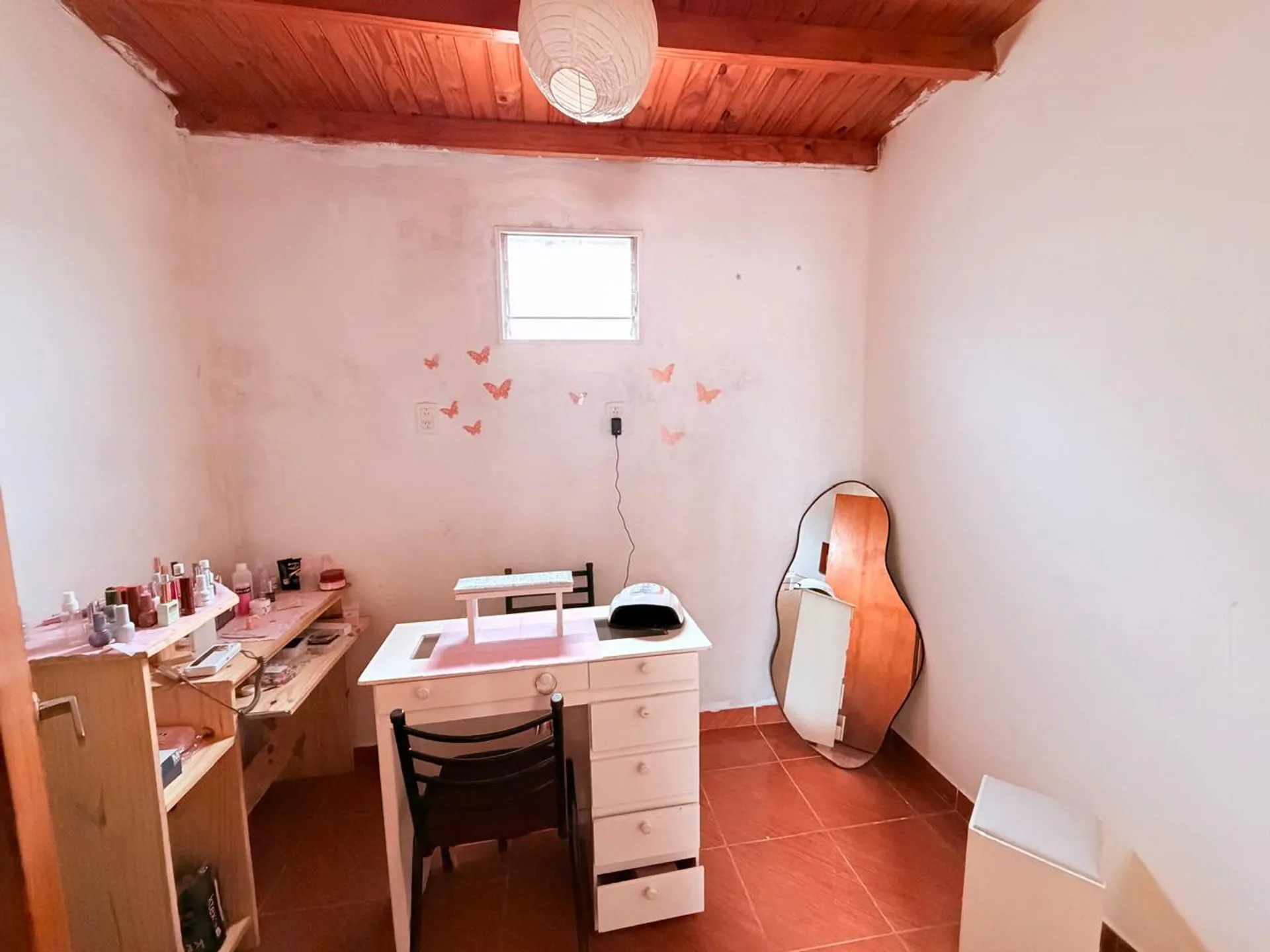 VENTA CASA EN ISIDRO CASANOVA CON AMPLIO TERRENO foto 3