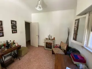 Chalet de 3 Ambientes con Quincho, Fondo Parquizado y Excelente Ubicación | BuscadorProp foto 5