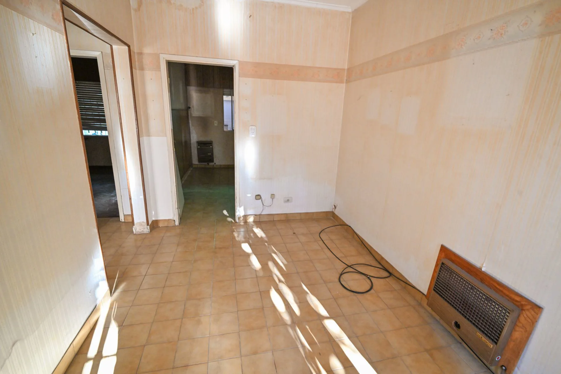 CASA DE DOS DORMITORIOS EN BARRIO CENTRO I foto 4