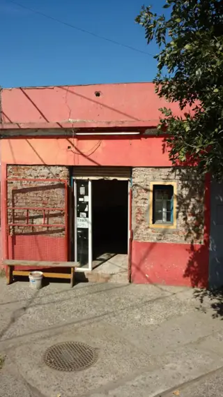 SE VENDEN 3 LOCALES EN BLOCK SOBRE AV. JUAN B. JUSTO (TIGRE). foto 3