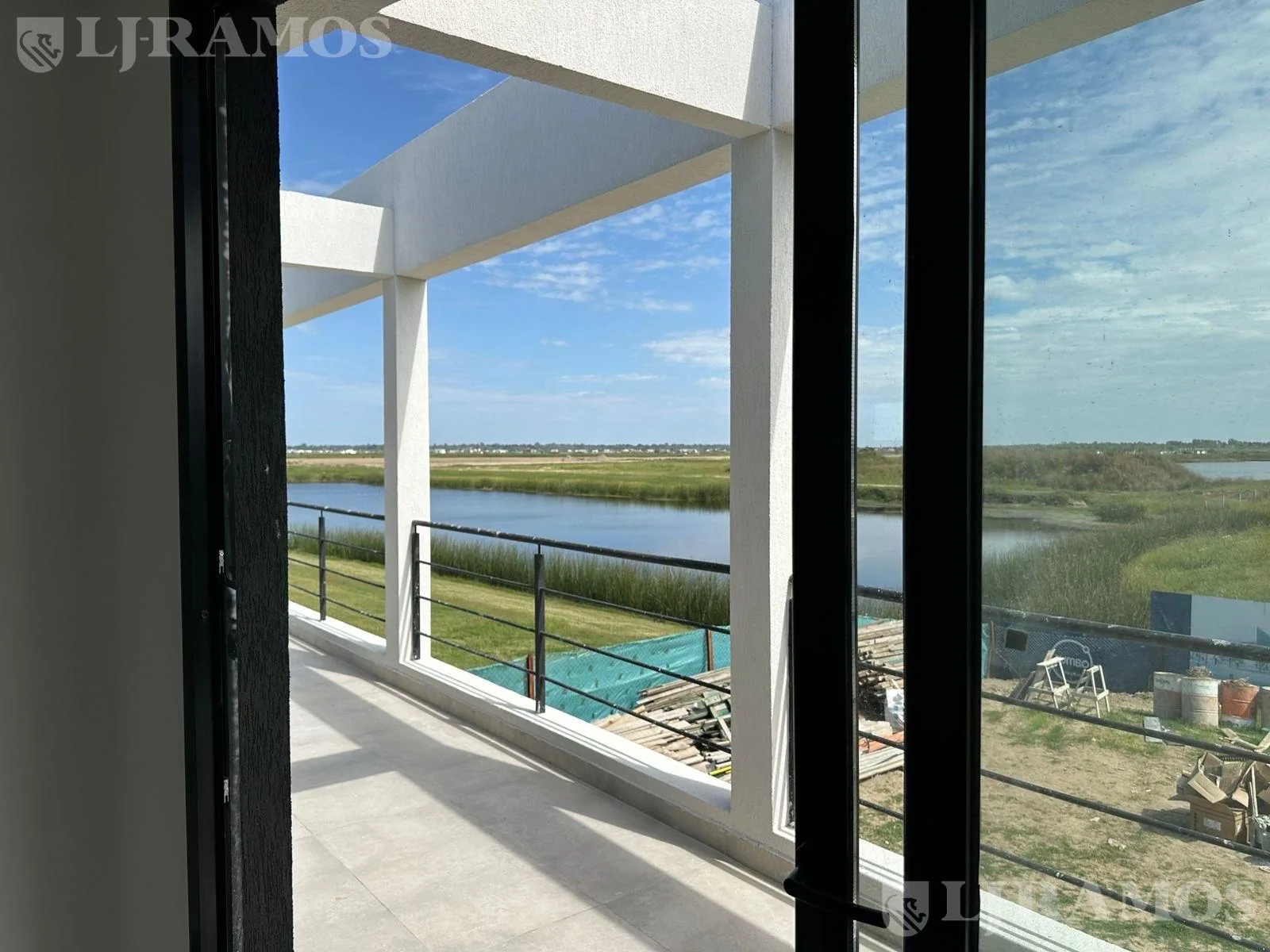 Casa en Venta a Estrenar en LAGO CENTRAL PG foto 5