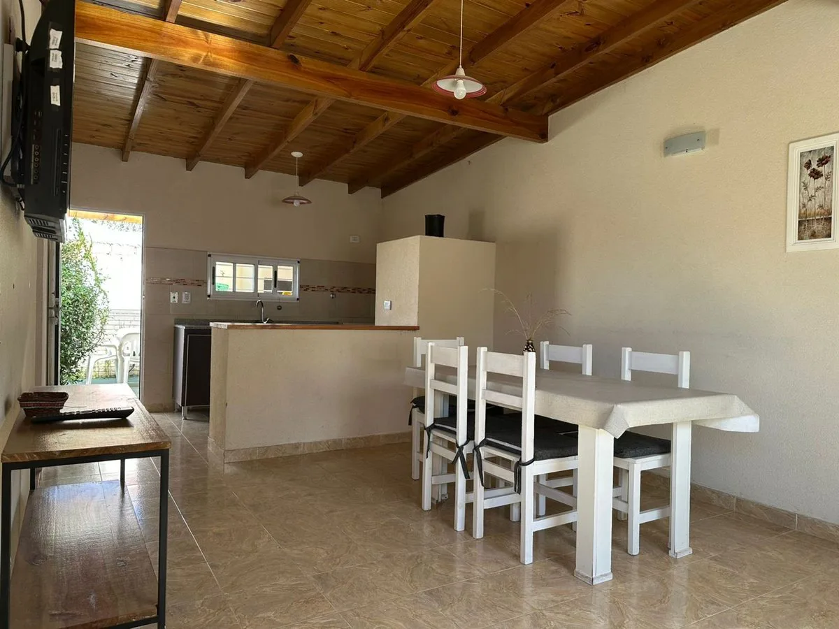 CASA PH CON PATIO VENTA LA LUCILA foto 2