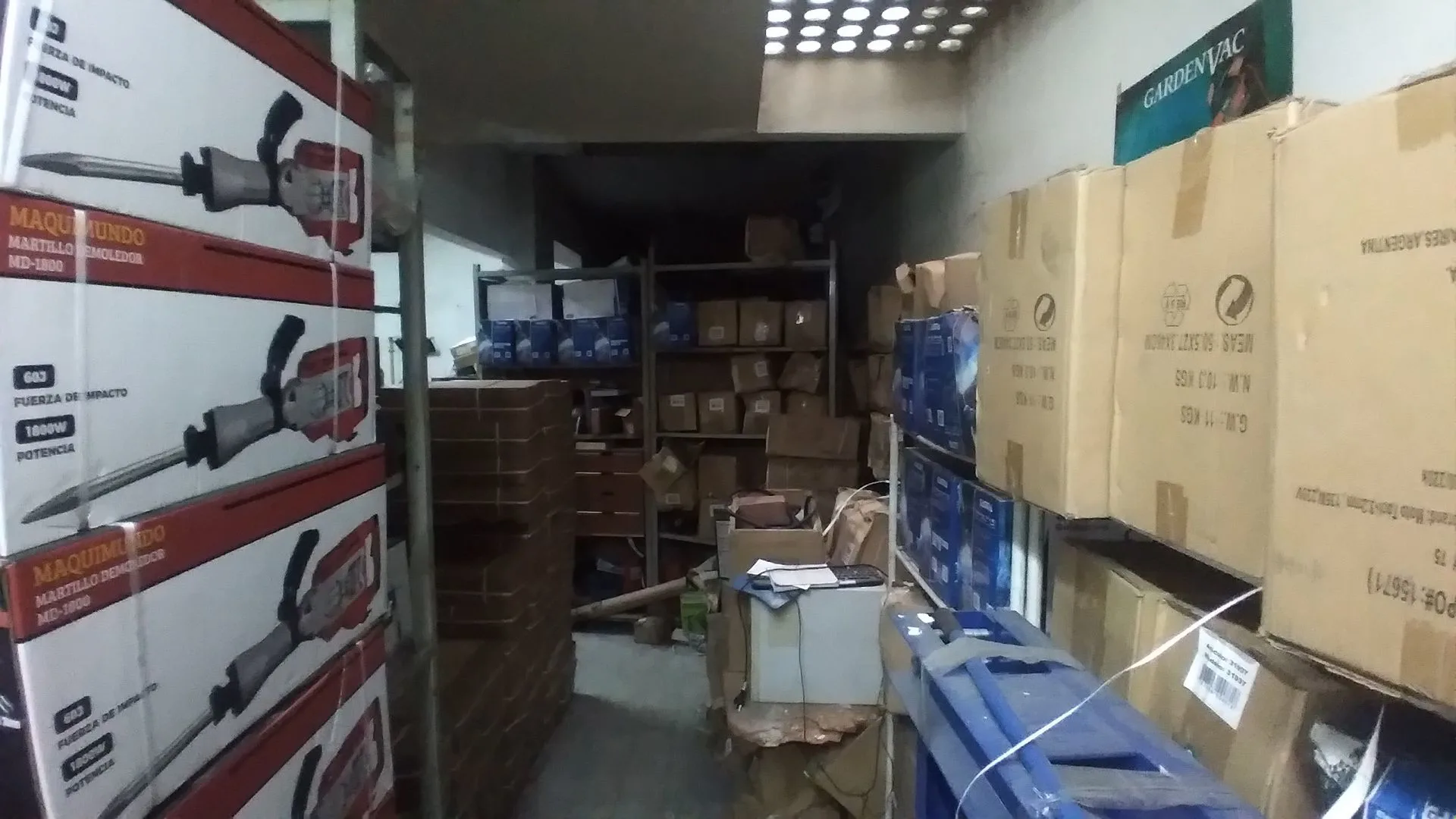 VENTA LOCAL COMERCIAL SOBRE AV. WARNES foto 4